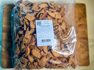 Японские снеки и крекеры: Гренки черные со вкусом буженины